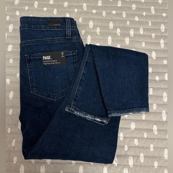 PAIGE Pants - PAIGE.
HOXTON ANKLE
High Rise Ankle Skinny denim